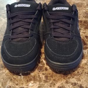 Brand new men's Vans skate shoes